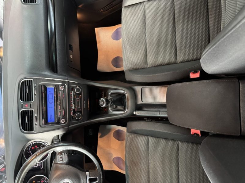 VOLKSWAGEN GOLF 1.6 TDI 105 CONFORTLINE 