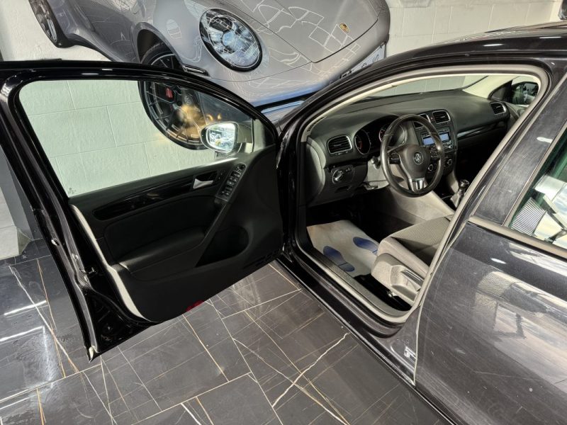 VOLKSWAGEN GOLF 1.6 TDI 105 CONFORTLINE 