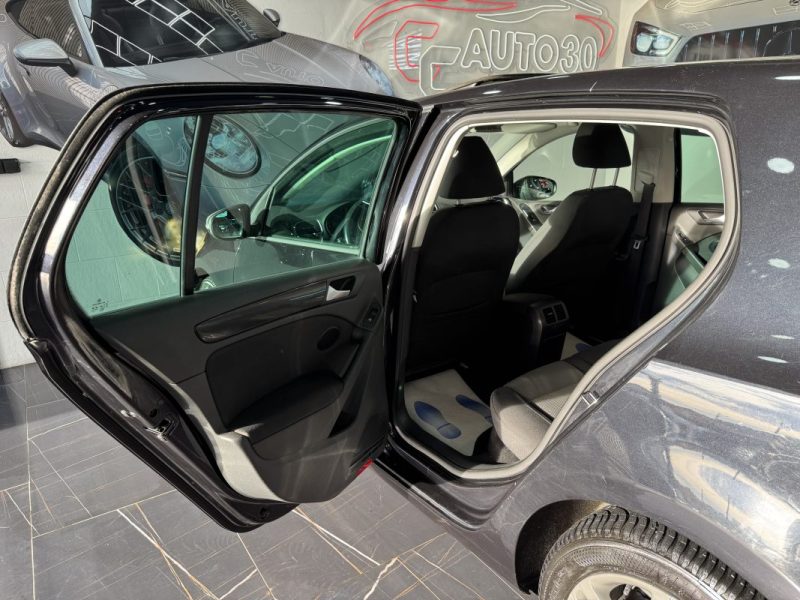 VOLKSWAGEN GOLF 1.6 TDI 105 CONFORTLINE 