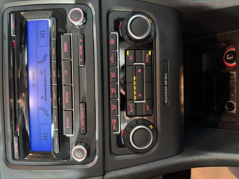 VOLKSWAGEN GOLF 1.6 TDI 105 CONFORTLINE 