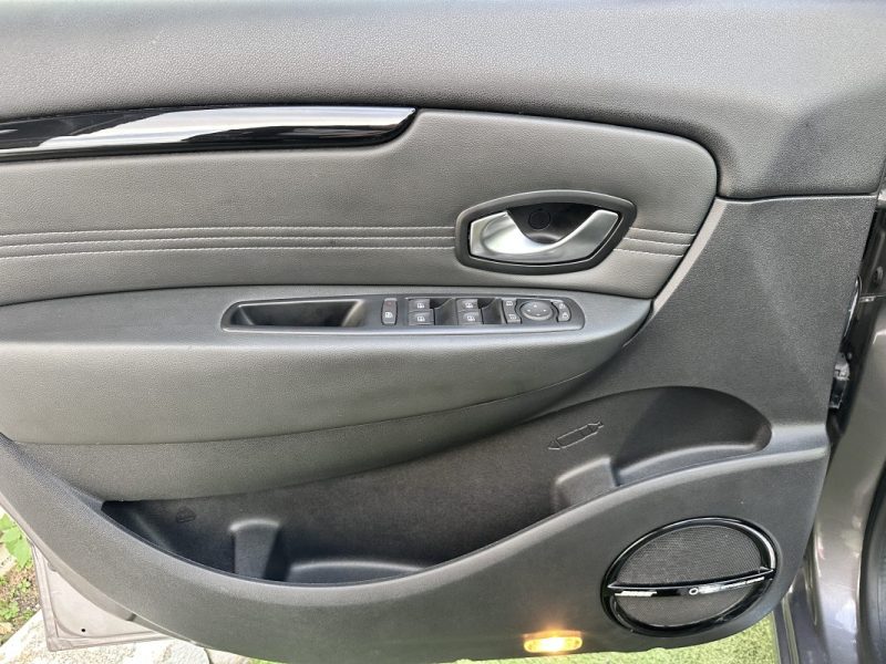 RENAULT GRAND SCENIC III 1.6 DCI 130CV BOSE 7 PLACES / TOIT OUVRANT 2011