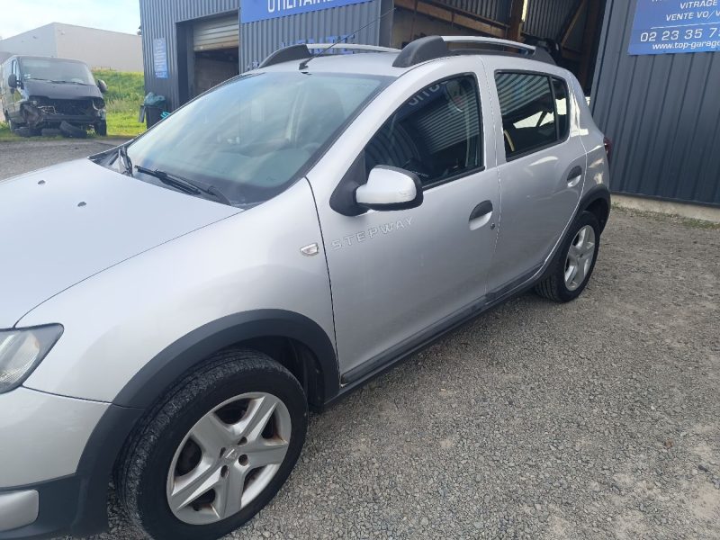 DACIA SANDERO TCE 90 STEPWAY AMBIANCE  2014