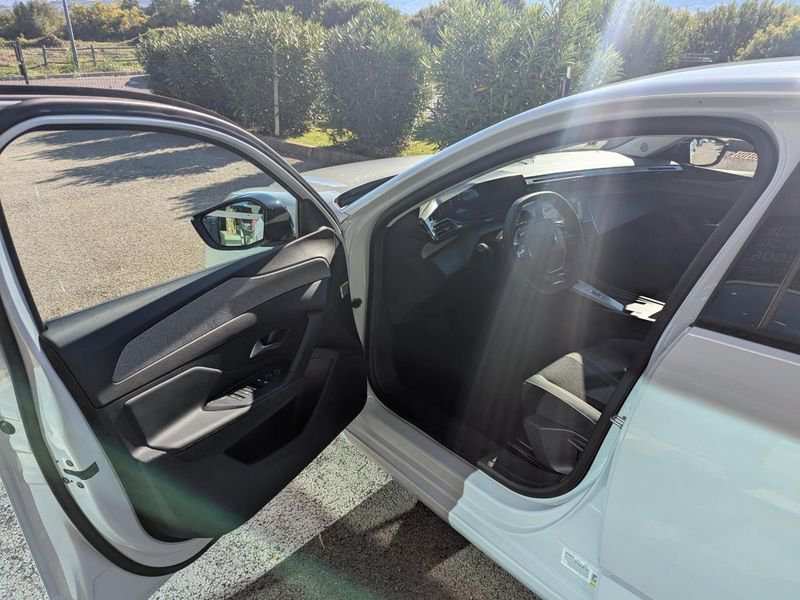 Peugeot 308 1.5 BlueHDi S&S - 130 BV EAT8 III 2021 BERLINE Allure