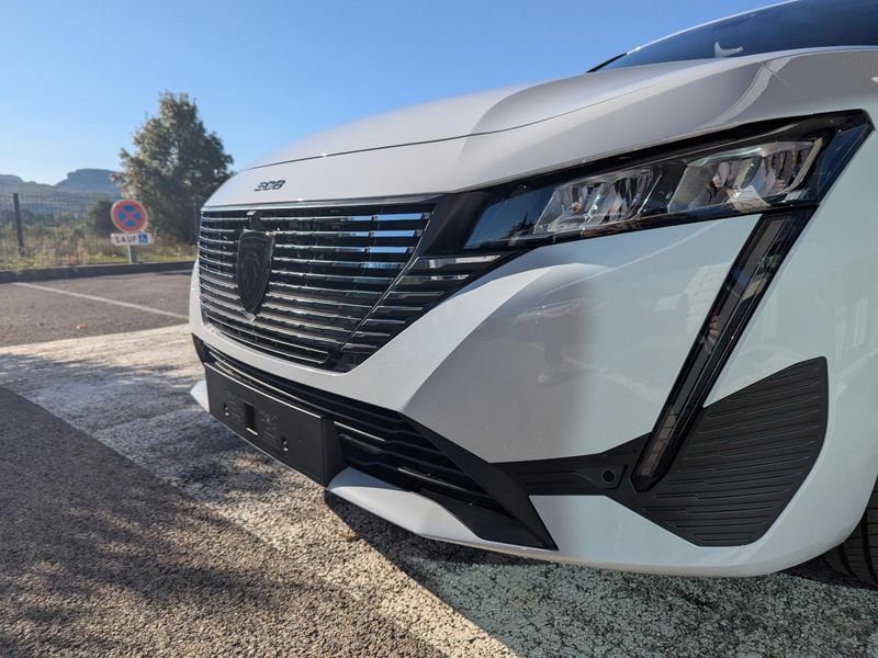 Peugeot 308 1.5 BlueHDi S&S - 130 BV EAT8 III 2021 BERLINE Allure