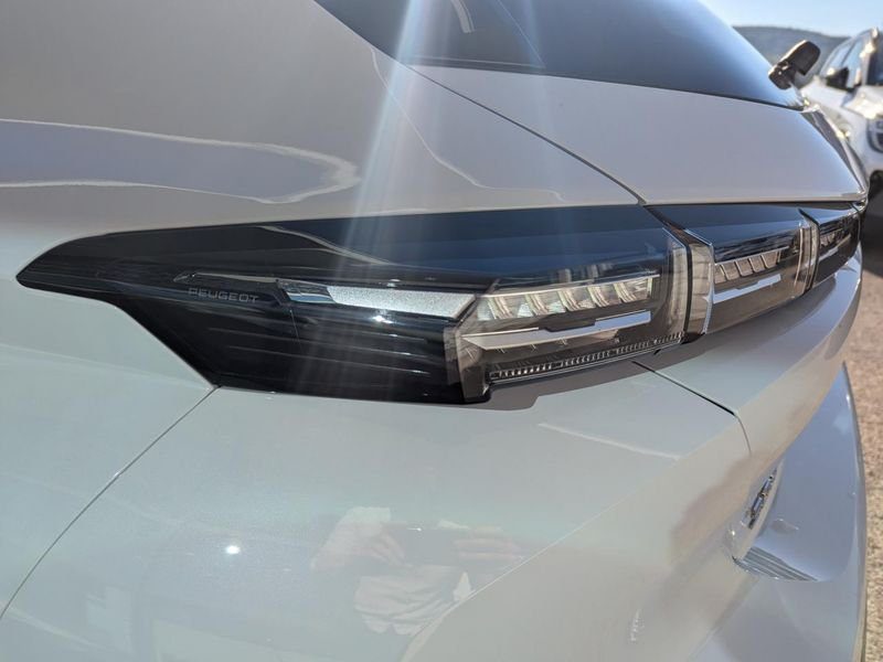 Peugeot 308 1.5 BlueHDi S&S - 130 BV EAT8 III 2021 BERLINE Allure