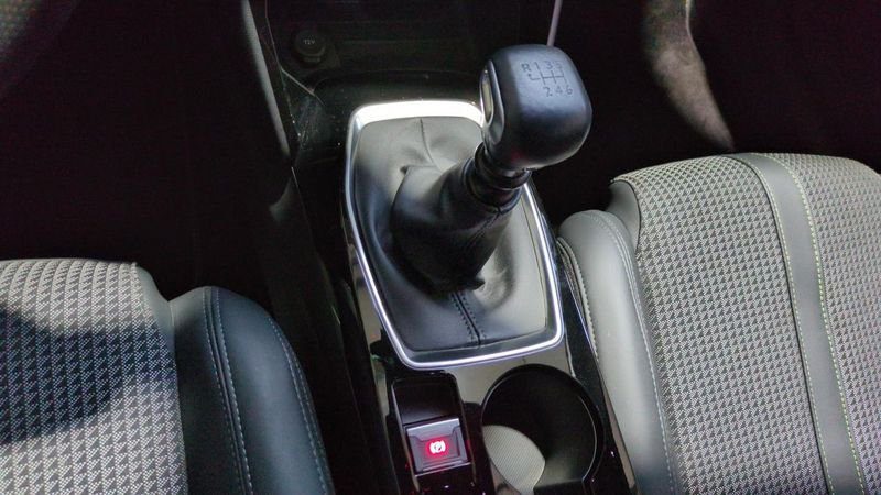 Peugeot 208 Puretech 100 s&s bvm6 gt