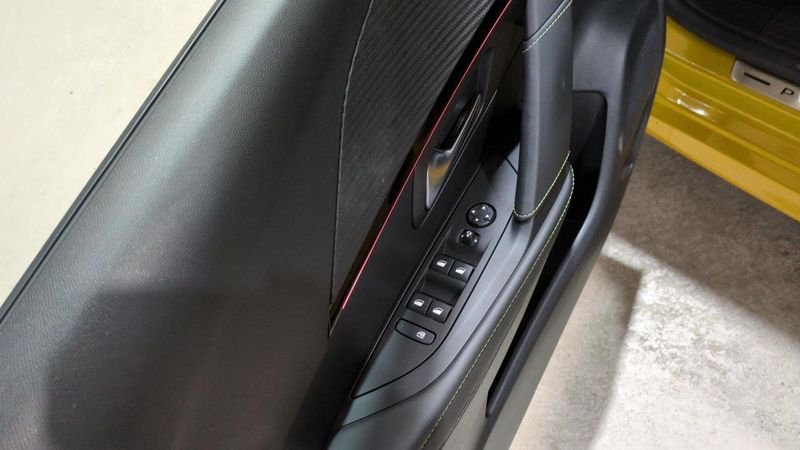 Peugeot 208 Puretech 100 s&s bvm6 gt