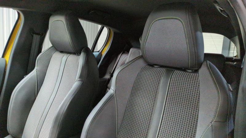 Peugeot 208 Puretech 100 s&s bvm6 gt