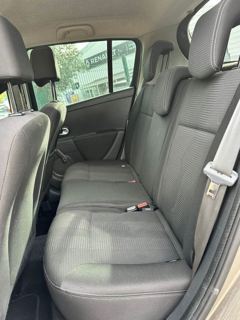 RENAULT CLIO III tomtom