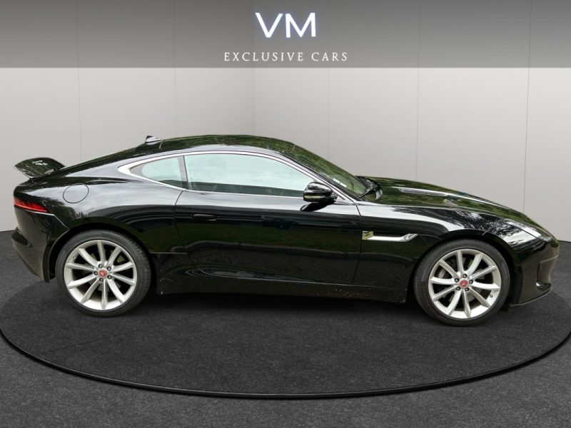 JAGUAR F-TYPE 3.0 V6 340 CHEQUERED FLAG BA 2019