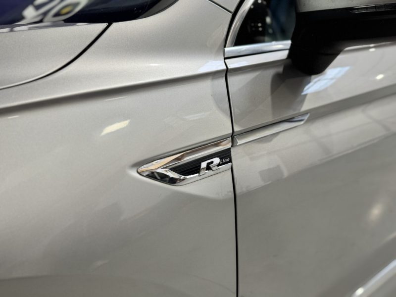 VOLKSWAGEN TIGUAN 2.0 TDI 150 CH DSG 7 R-LINE / CARPLAY - TOIT OUVRANT