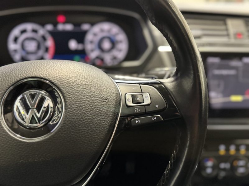 VOLKSWAGEN TIGUAN 2.0 TDI 150 CH DSG 7 R-LINE / CARPLAY - TOIT OUVRANT