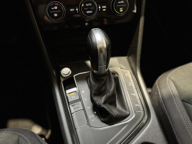 VOLKSWAGEN TIGUAN 2.0 TDI 150 CH DSG 7 R-LINE / CARPLAY - TOIT OUVRANT