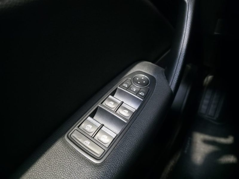 RENAULT CAPTUR INTENS E-TECH 1.6 160 Plug in Hybrid S&S / SUIVI COMPLET RENAULT