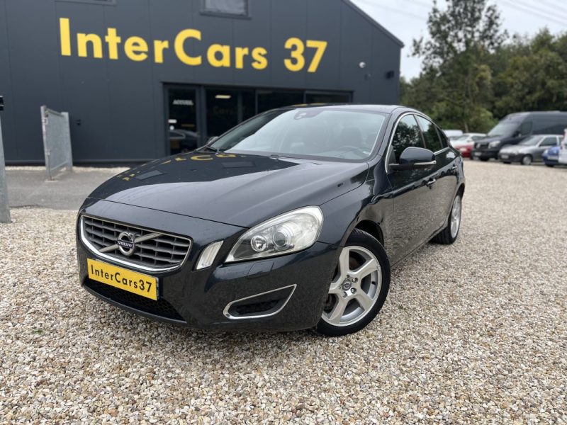 VOLVO S60 II D5 2.4 205 CV  2012