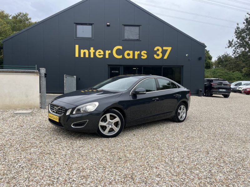 VOLVO S60 II D5 2.4 205 CV  2012