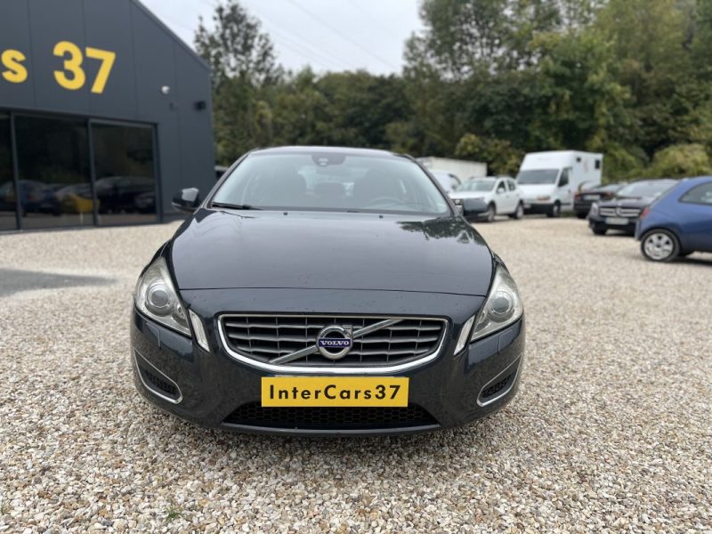 VOLVO S60 II D5 2.4 205 CV  2012