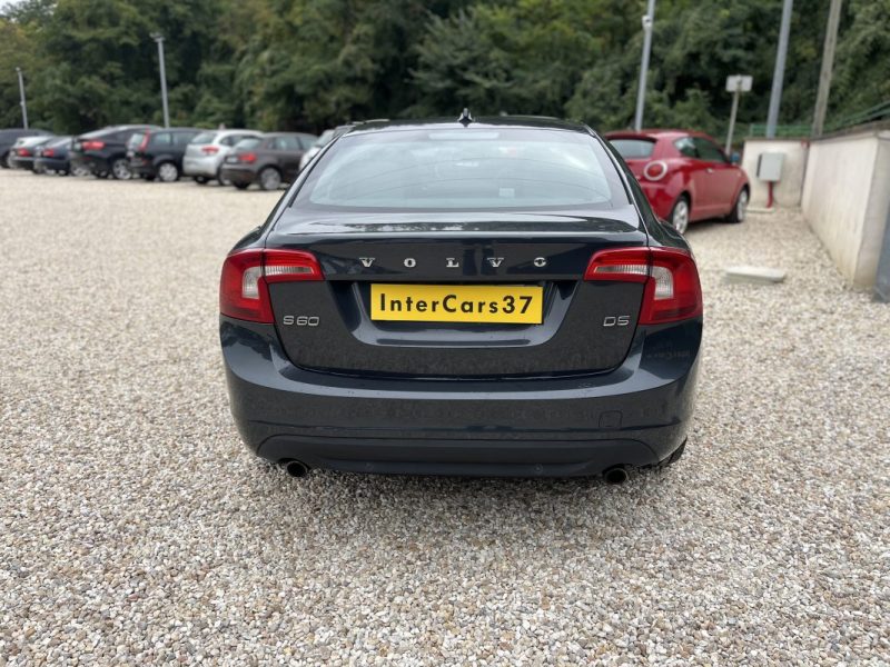 VOLVO S60 II D5 2.4 205 CV  2012
