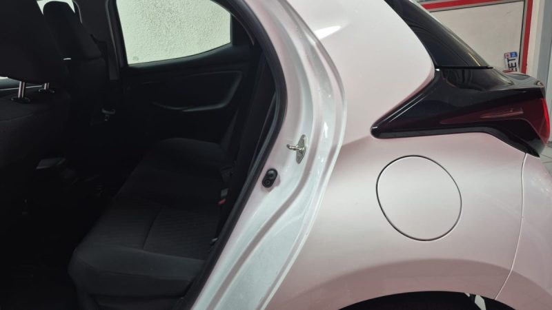 TOYOTA YARIS BERLINE 116CV DYNAMIC BUSINESS/1 ERE MAIN/TVA RECUP 2021