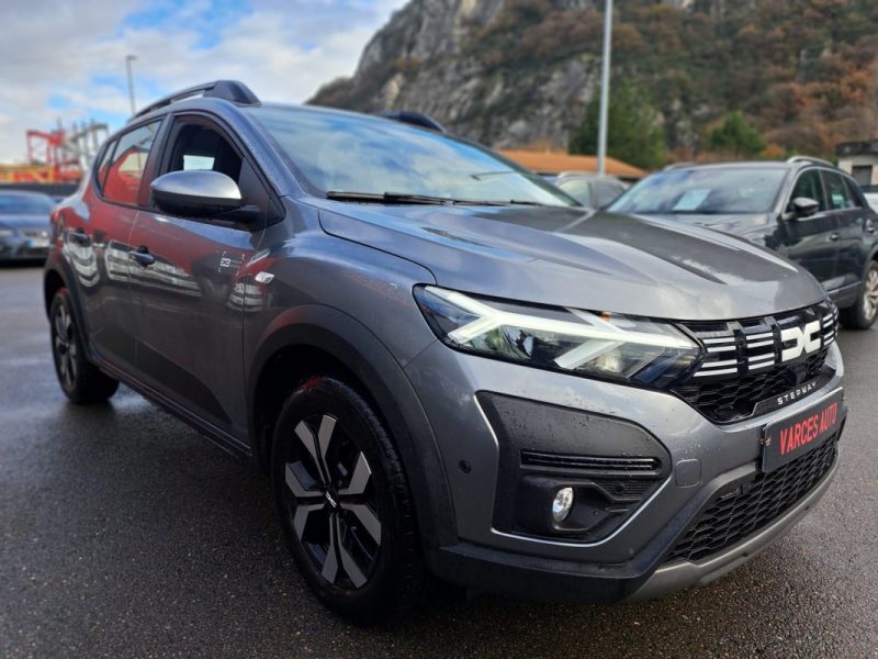 DACIA SANDERO STEPWAY TCE 90 CV EXPRESSION SPECIAL EXPORT ALGERIE 2025