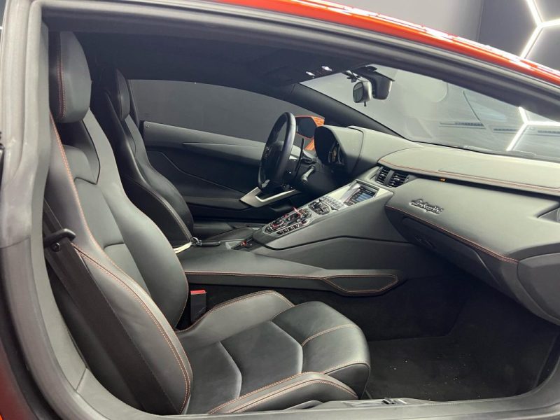 LAMBORGHINI AVENTADOR LP 700-4 2013