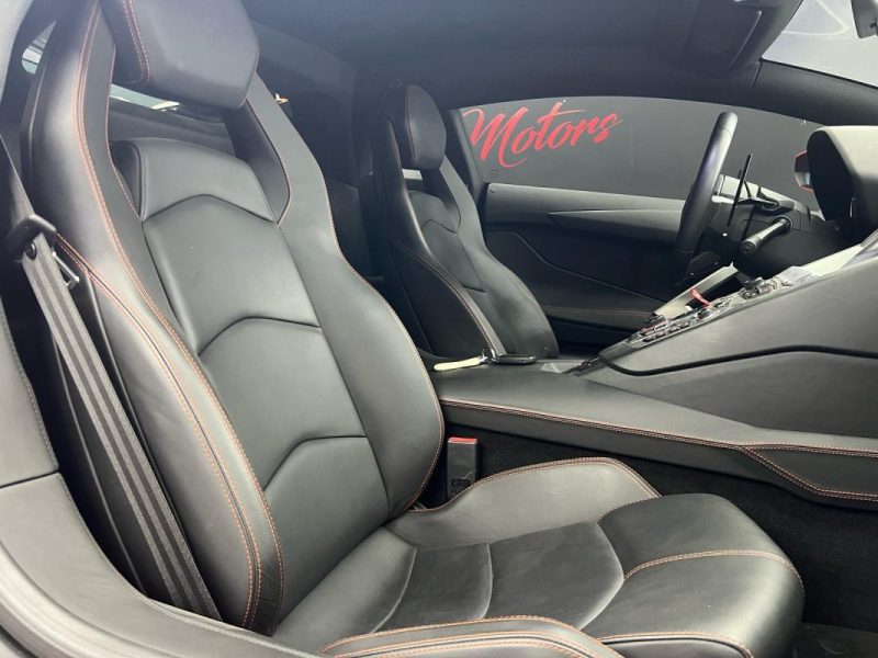 LAMBORGHINI AVENTADOR LP 700-4 2013