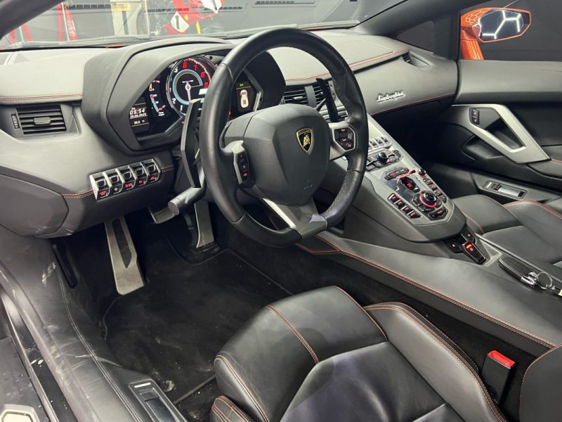LAMBORGHINI AVENTADOR LP 700-4 2013