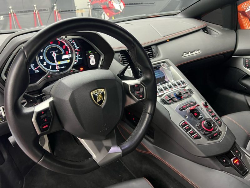 LAMBORGHINI AVENTADOR LP 700-4 2013