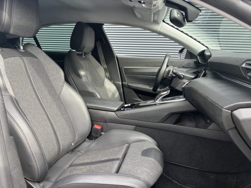 PEUGEOT 508 1.5 BlueHDi 130ch ALLURE EAT8 / ENTRETIEN COMPLET / APPLE CARPLAY