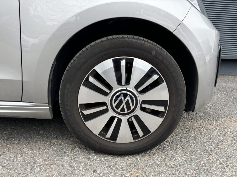 VOLKSWAGEN E-UP ELECTRIQUE 2020 / BATTERIE 32,3 kWh / SUIVI COMPLET VOLKSWAGEN / TEST SOH 89%