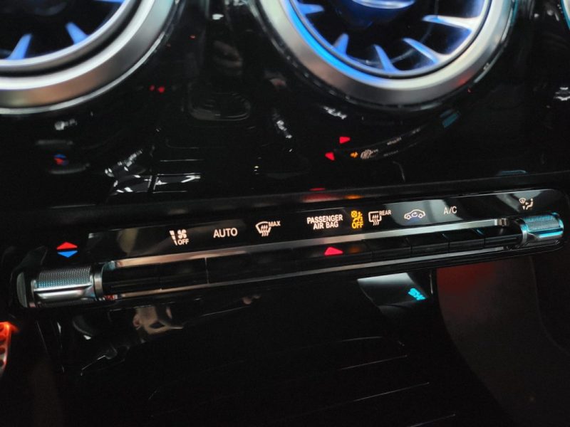 MERCEDES-BENZ CLASSE A 180d 116 cv AMG LINE 8G-DCT