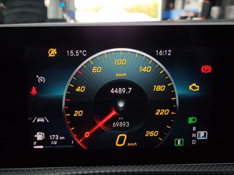 MERCEDES-BENZ CLASSE A 180d 116 cv AMG LINE 8G-DCT