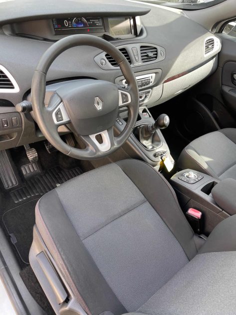 RENAULT MEGANE SCENIC 1.5 DCI 110CH