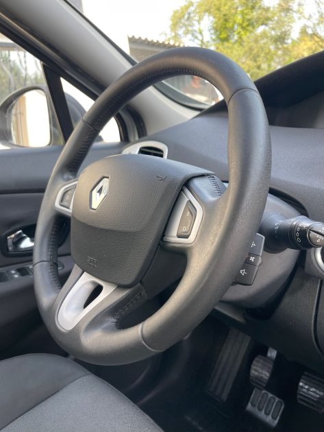 RENAULT MEGANE SCENIC 1.5 DCI 110CH