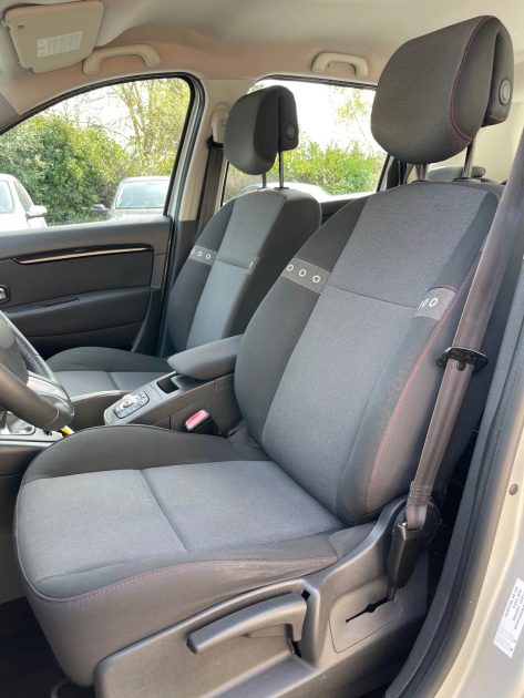 RENAULT MEGANE SCENIC 1.5 DCI 110CH