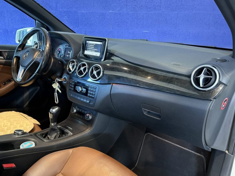MERCEDES-BENZ CLASSE B 200 CDI 1.8 136CV FASCINATION - TOIT OUVRANT -INTÉRIEUR BRUN  