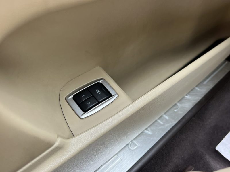 JAGUAR XF PHASE 2 BERLINE 2.2 D 190 Cv BOITE AUTO INTERIEUR CUIR ECRAN GPS TACTILE CRIT AIR 2