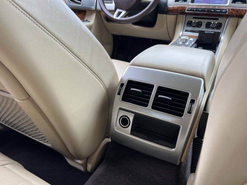 JAGUAR XF PHASE 2 BERLINE 2.2 D 190 Cv BOITE AUTO INTERIEUR CUIR ECRAN GPS TACTILE CRIT AIR 2