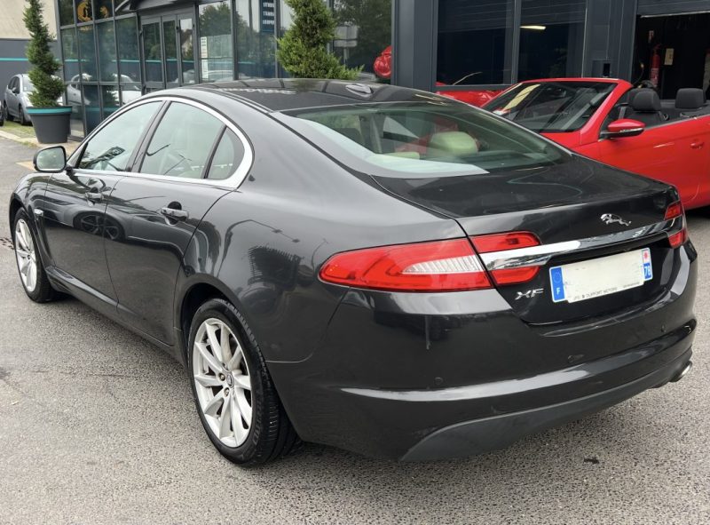 JAGUAR XF PHASE 2 BERLINE 2.2 D 190 Cv BOITE AUTO INTERIEUR CUIR ECRAN GPS TACTILE CRIT AIR 2