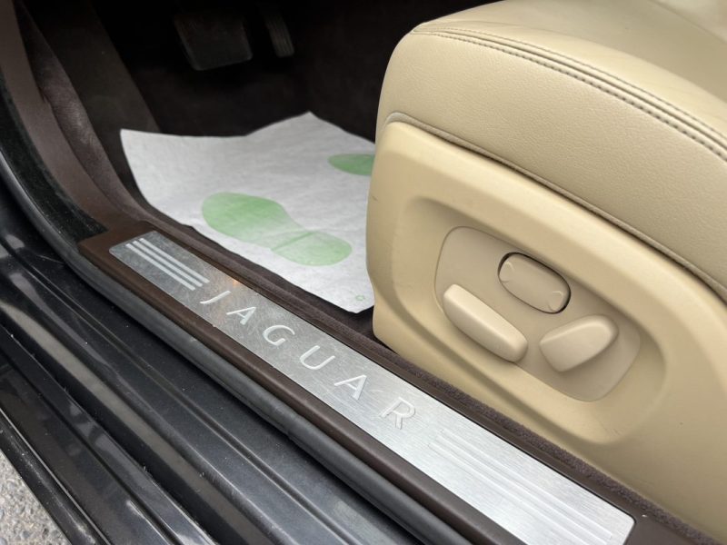 JAGUAR XF PHASE 2 BERLINE 2.2 D 190 Cv BOITE AUTO INTERIEUR CUIR ECRAN GPS TACTILE CRIT AIR 2