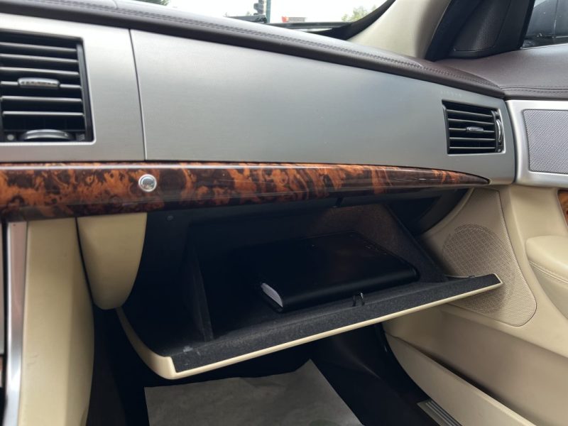 JAGUAR XF PHASE 2 BERLINE 2.2 D 190 Cv BOITE AUTO INTERIEUR CUIR ECRAN GPS TACTILE CRIT AIR 2