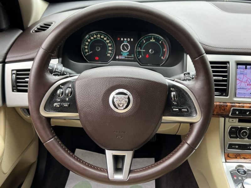 JAGUAR XF PHASE 2 BERLINE 2.2 D 190 Cv BOITE AUTO INTERIEUR CUIR ECRAN GPS TACTILE CRIT AIR 2