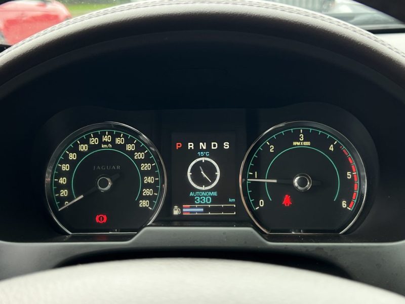 JAGUAR XF PHASE 2 BERLINE 2.2 D 190 Cv BOITE AUTO INTERIEUR CUIR ECRAN GPS TACTILE CRIT AIR 2