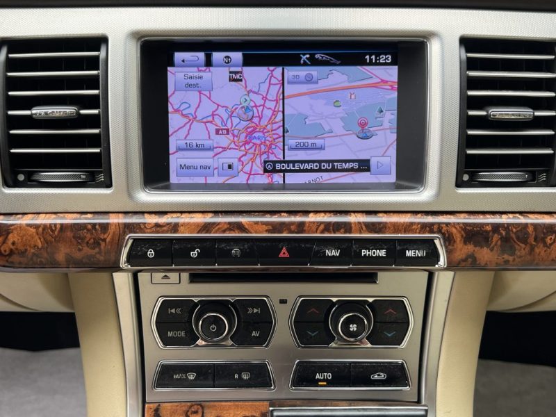 JAGUAR XF PHASE 2 BERLINE 2.2 D 190 Cv BOITE AUTO INTERIEUR CUIR ECRAN GPS TACTILE CRIT AIR 2