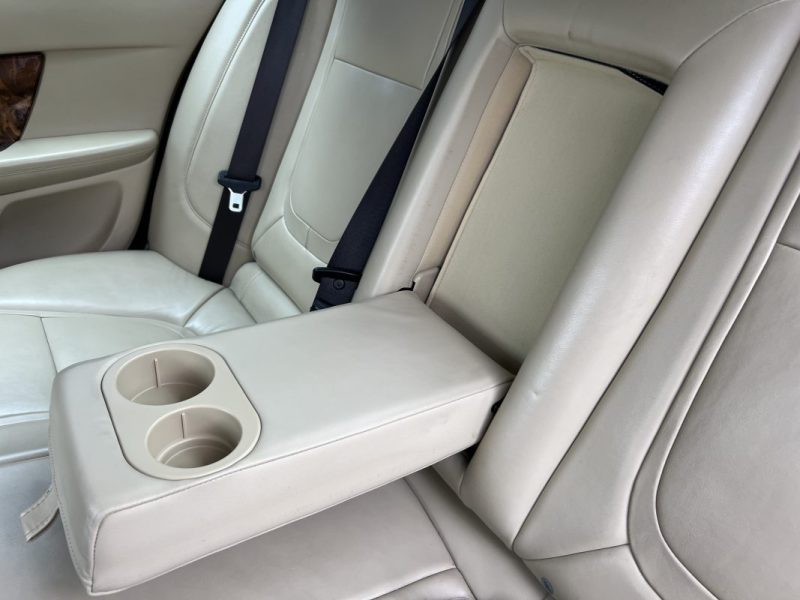 JAGUAR XF PHASE 2 BERLINE 2.2 D 190 Cv BOITE AUTO INTERIEUR CUIR ECRAN GPS TACTILE CRIT AIR 2