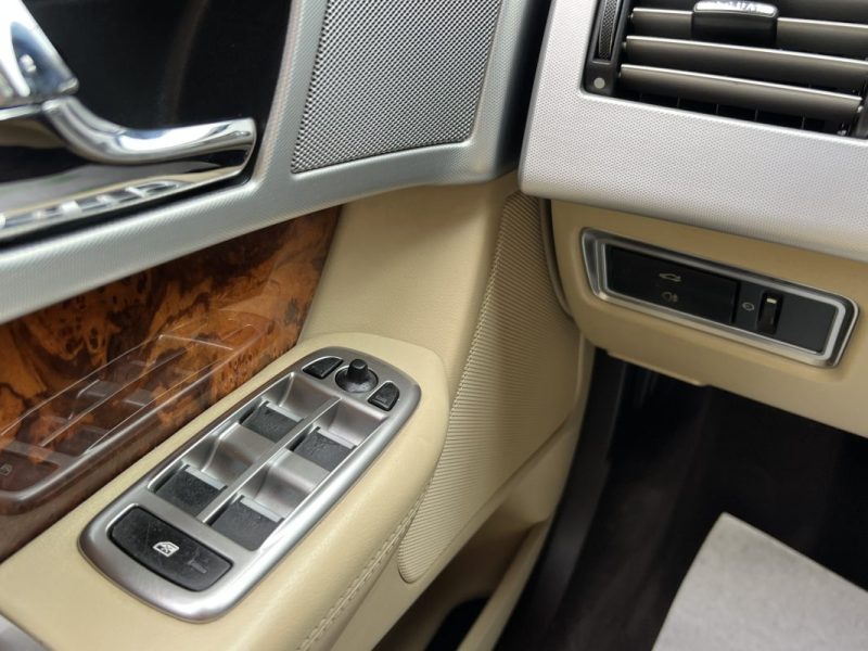 JAGUAR XF PHASE 2 BERLINE 2.2 D 190 Cv BOITE AUTO INTERIEUR CUIR ECRAN GPS TACTILE CRIT AIR 2