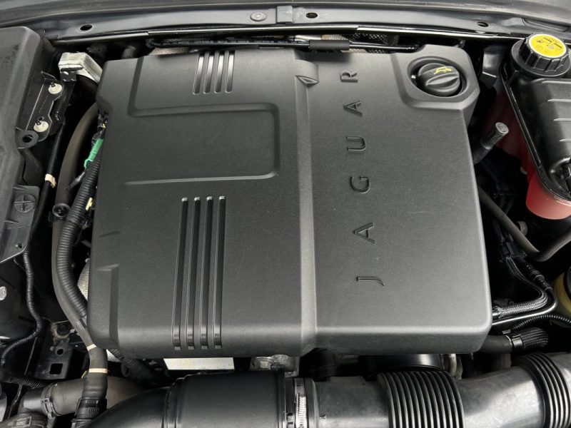 JAGUAR XF PHASE 2 BERLINE 2.2 D 190 Cv BOITE AUTO INTERIEUR CUIR ECRAN GPS TACTILE CRIT AIR 2