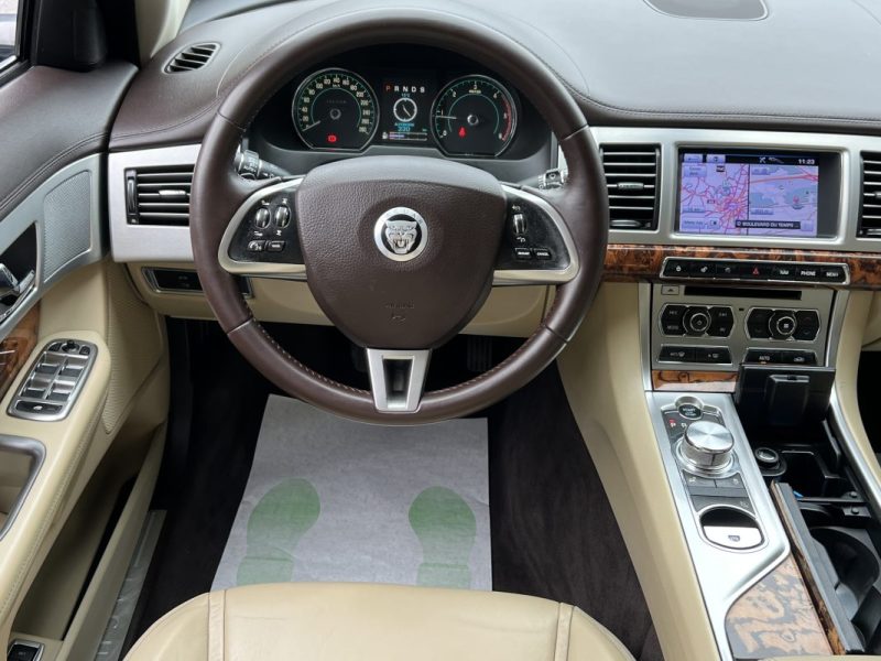 JAGUAR XF PHASE 2 BERLINE 2.2 D 190 Cv BOITE AUTO INTERIEUR CUIR ECRAN GPS TACTILE CRIT AIR 2