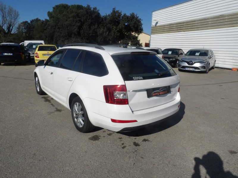 SKODA OCTAVIA Combi 1.6 TDI 105ch CR FAP Green Tec Business 281MKM