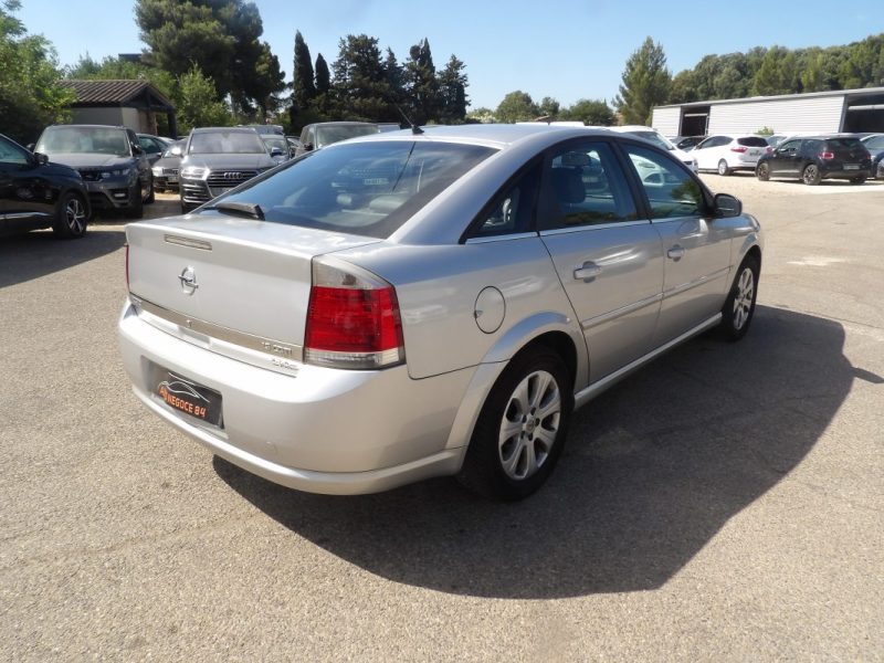 OPEL VECTRA 1.9 CDTI 120 COSMO 2008